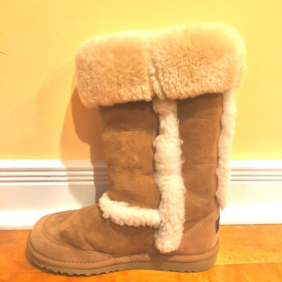 Ugg Suede and Shearling-Lined Boots with Trim - Picture 2 of 8